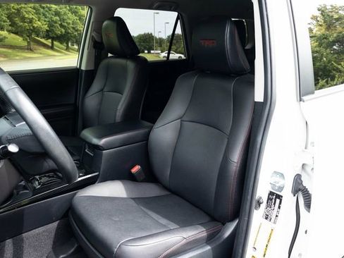 Used 2018 Toyota 4Runner TRD Off-Road Premium image 25