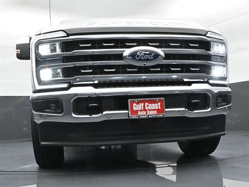 Used 2025 Ford F250 Lariat w/ Lariat Ultimate Package AWD/4WD image 31