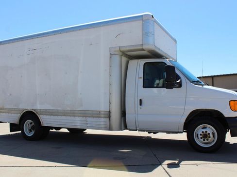 Used 2007 Ford E-450 and Econoline 450 RWD image 37
