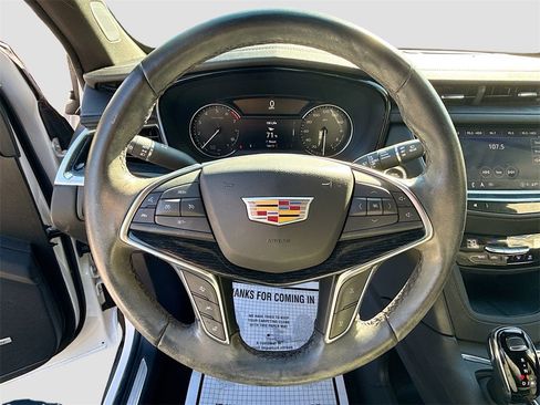 Used 2024 Cadillac XT5 Premium Luxury image 12