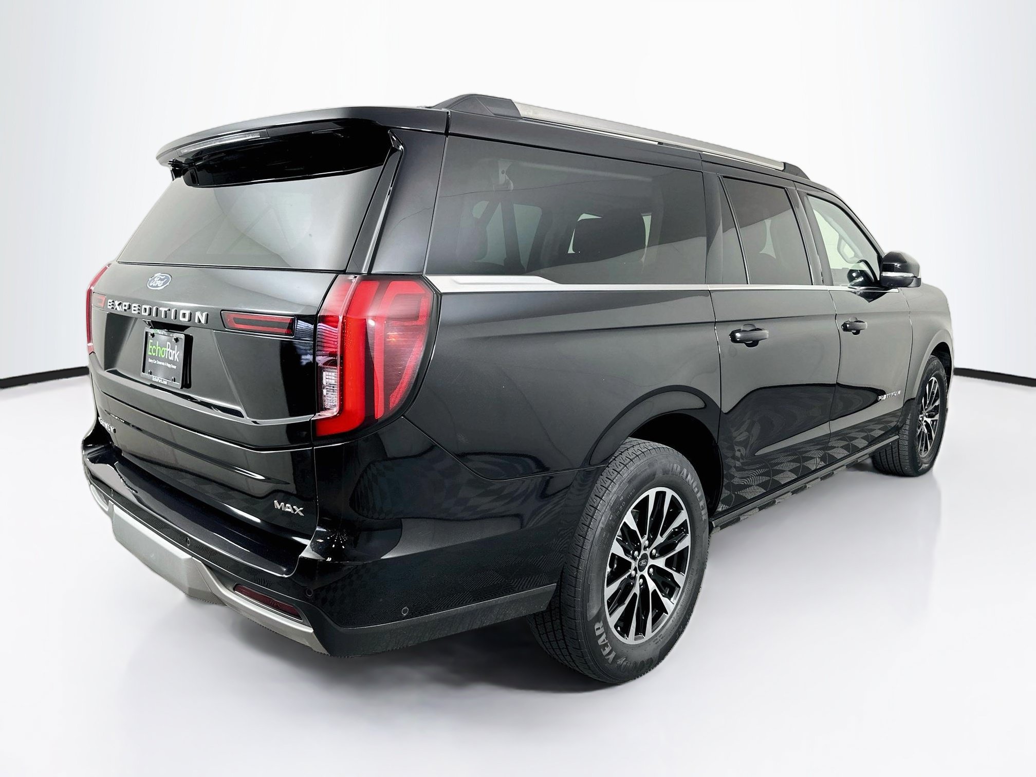 Used 2025 Ford Expedition Max Platinum AWD/4WD image 9