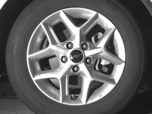 Used 2025 Kia Soul LX w/ LX Technology Package image 13