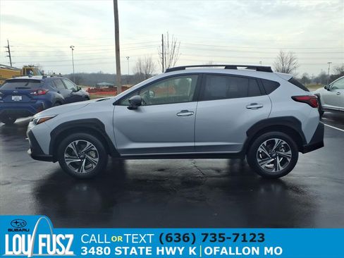 Used 2024 Subaru Crosstrek 2.0i Premium image 4