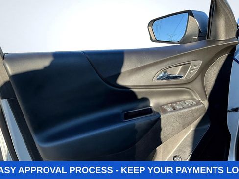 Used 2018 Chevrolet Equinox LT image 25