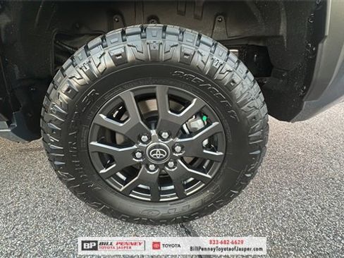 New 2025 Toyota 4Runner SR5 image 18