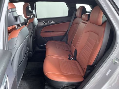 Used 2024 Kia Sportage SX image 21