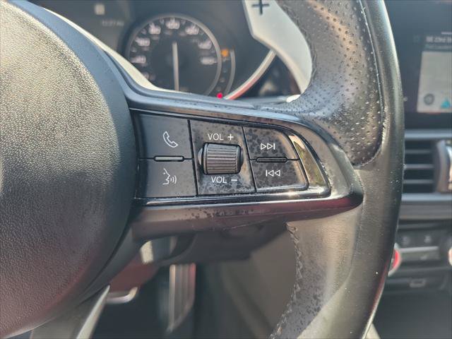 Used 2023 Alfa Romeo Giulia Veloce RWD image 21