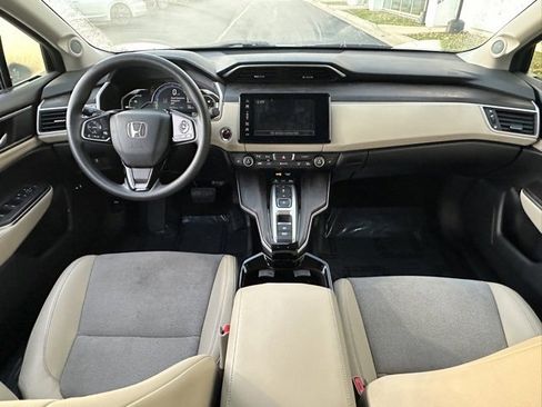 Used 2018 Honda Clarity Plug-In Hybrid image 32