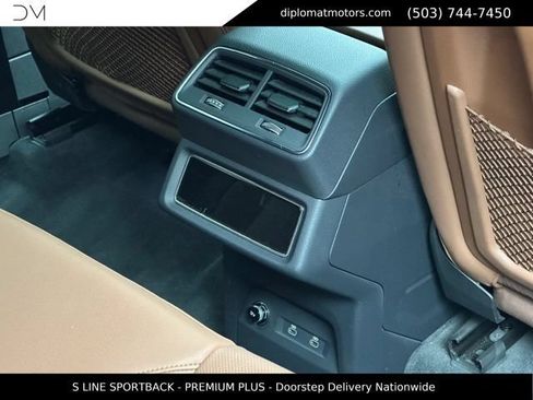 Used 2023 Audi e-tron Premium Plus AWD/4WD image 21