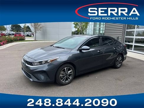 Used 2024 Kia Forte LXS w/ LXS Technology Package FWD image 1