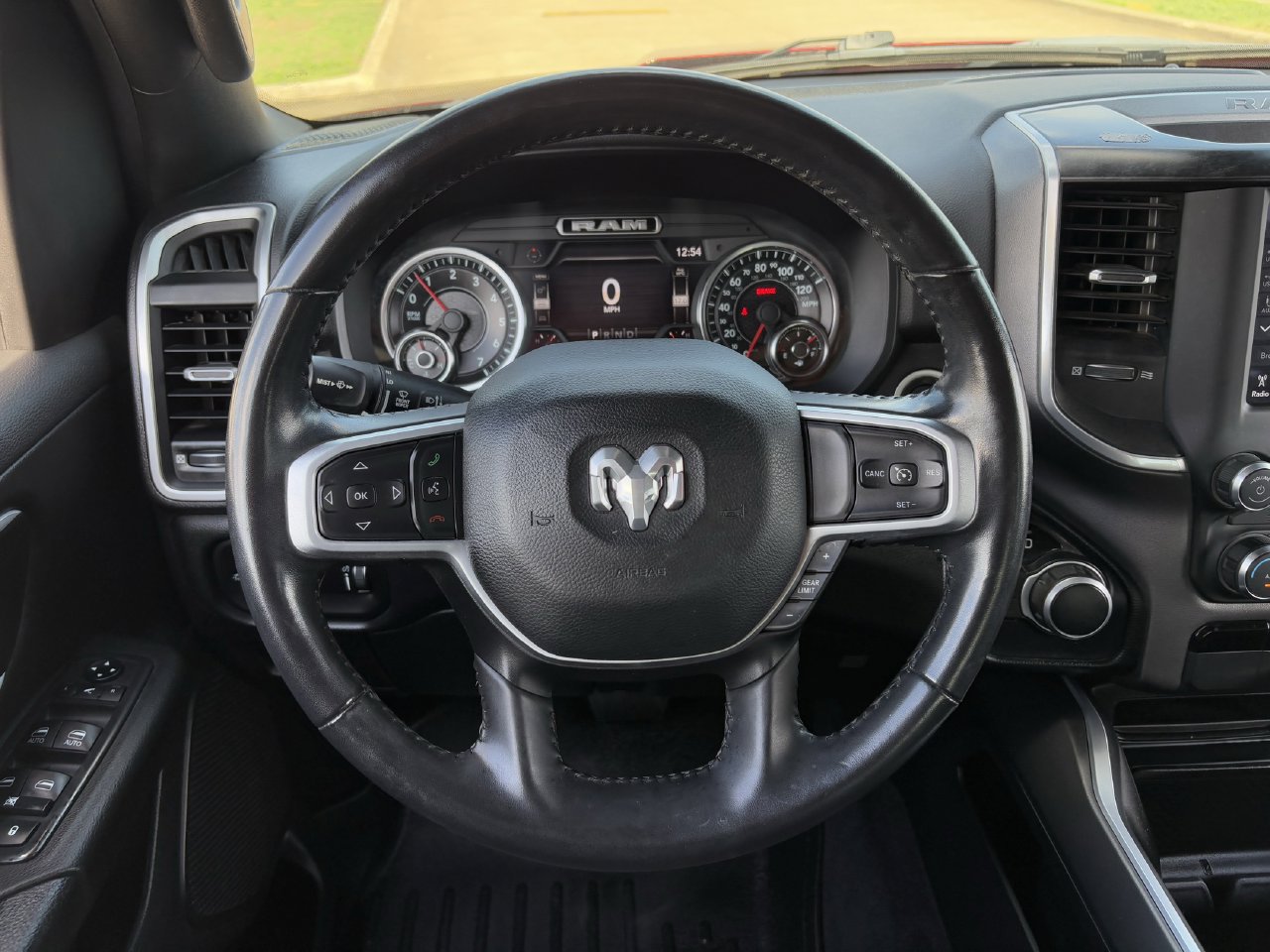 Used 2021 RAM 1500 2WD Crew Cab image 14