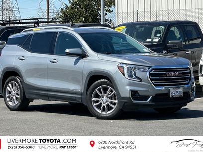 Used 2023 GMC Terrain SLT