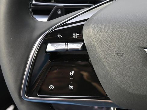 New 2025 Cadillac Lyriq Luxury image 33