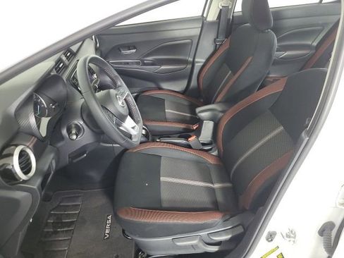 Used 2024 Nissan Versa SR image 10