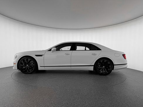 New 2026 Bentley Flying Spur Plug-In Hybrid image 11