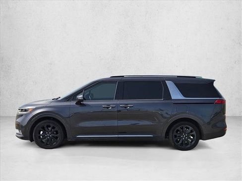 Used 2024 Kia Carnival SX FWD image 8