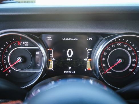 Certified 2022 Jeep Gladiator Mojave w/ Cold Weather Group image 24