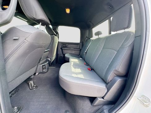 Used 2024 RAM 3500 Tradesman w/ Chrome Appearance Group image 30