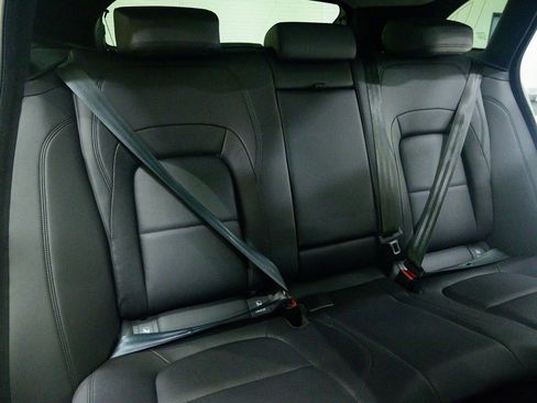 Used 2023 Jaguar F-PACE S image 15