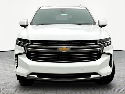 Used 2022 Chevrolet Suburban LT AWD/4WD image 2