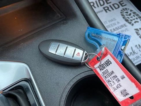 Used 2022 Nissan Altima 2.5 SR image 25