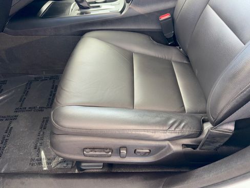 Used 2017 Acura RDX AWD image 16