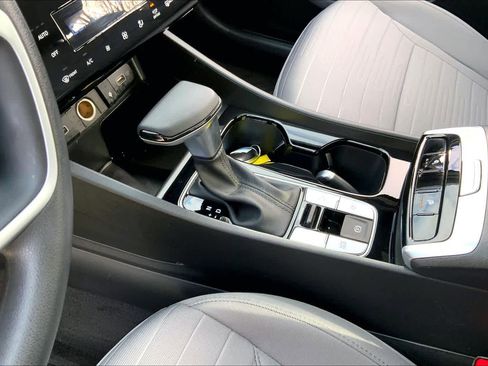 Used 2024 Hyundai Santa Cruz SEL w/ Activity Package image 16