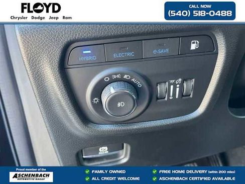 New 2024 Jeep Grand Cherokee Trailhawk w/ Advanced Protech Group II image 21