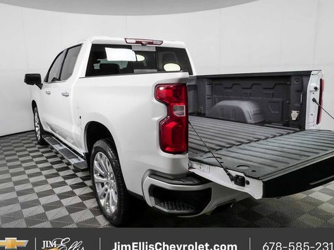Certified 2021 Chevrolet Silverado 1500 High Country w/ Technology Package AWD/4WD image 32