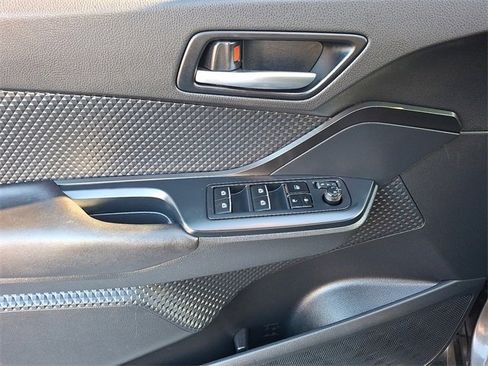 Used 2018 Toyota C-HR XLE image 12