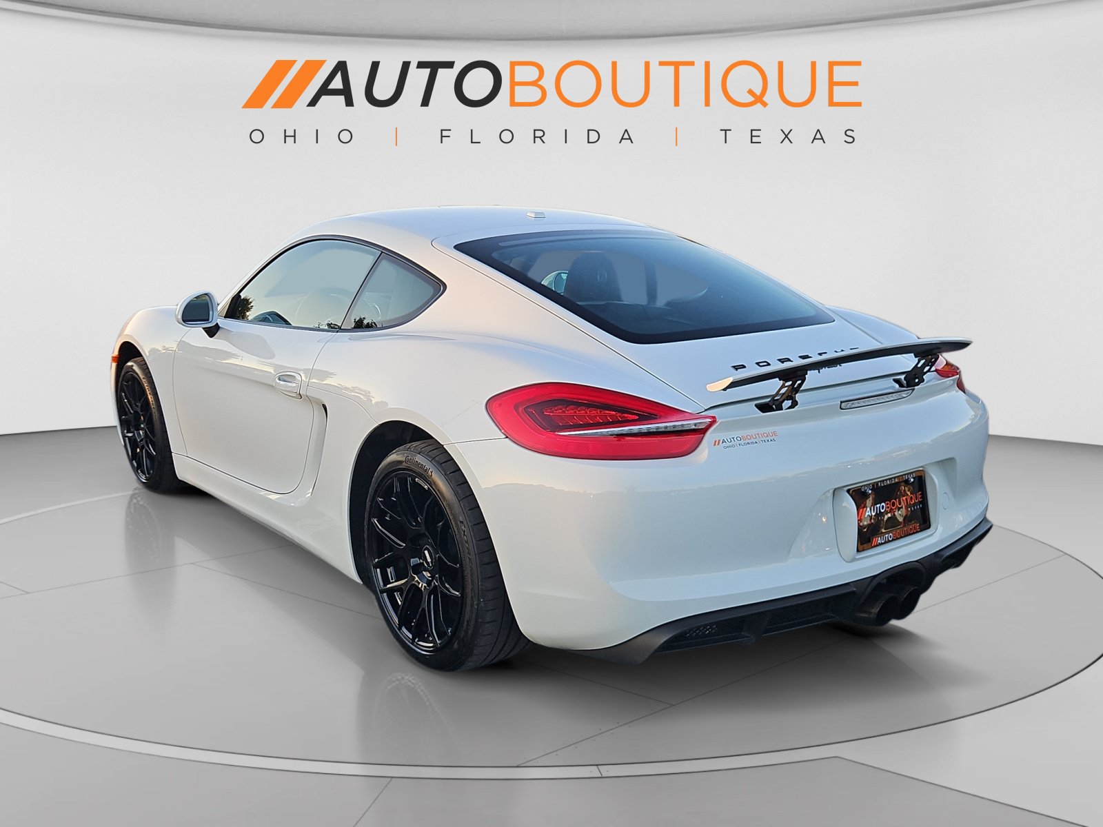 Used 2015 Porsche Cayman RWD image 3