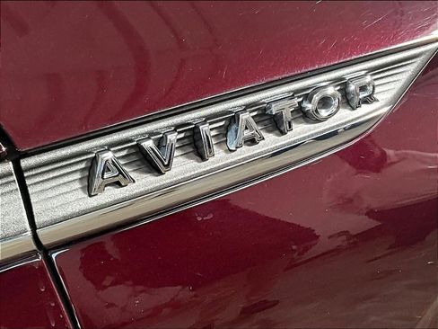 Used 2023 Lincoln Aviator Standard image 28