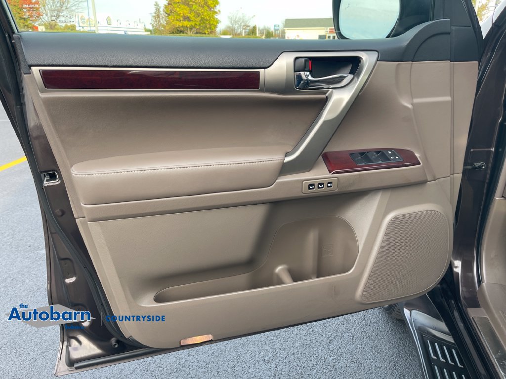 Used 2015 Lexus GX 460 Luxury AWD/4WD image 10