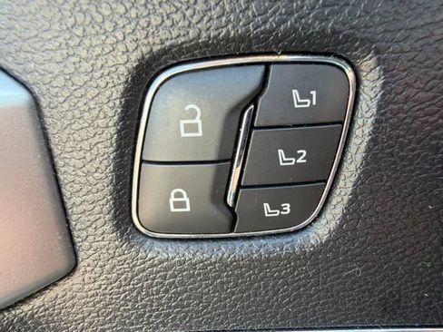Used 2021 Ford F450 Lariat w/ Lariat Ultimate Package AWD/4WD image 24