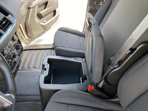 Used 2024 Chevrolet Tahoe 4WD image 16