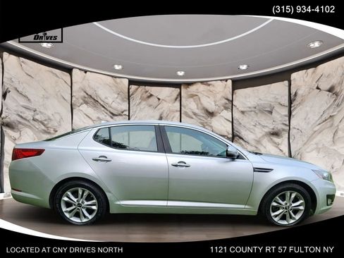 Used 2011 Kia Optima EX FWD image 4