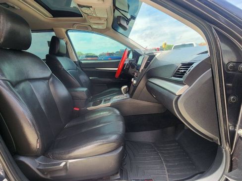 Used 2011 Subaru Outback 2.5i Premium AWD/4WD image 17