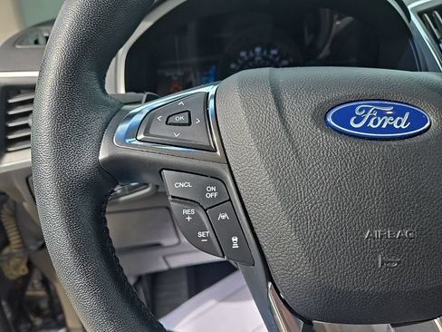Used 2022 Ford Edge Titanium w/ Class II Trailer Tow Package AWD/4WD image 21