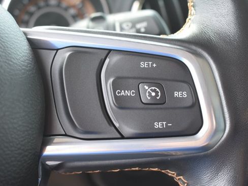 Used 2021 Jeep Wrangler Unlimited Sahara AWD/4WD image 20