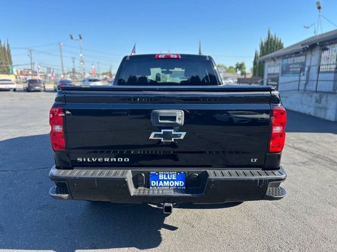 Used 2018 Chevrolet Silverado 1500 LT w/ Midnight Edition AWD/4WD image 5