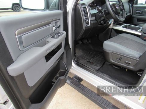 Used 2019 RAM 1500 Lone Star AWD/4WD image 13