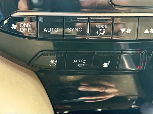 Used 2023 Acura MDX SH-AWD w/ Advance Package image 21