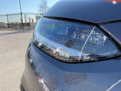 Used 2025 Honda HR-V LX image 12