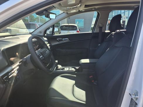 New 2026 Kia Sportage EX w/ EX Panorama Roof Package image 11