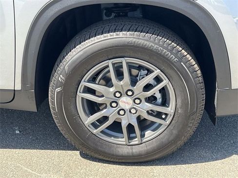 New 2025 GMC Acadia Elevation image 30