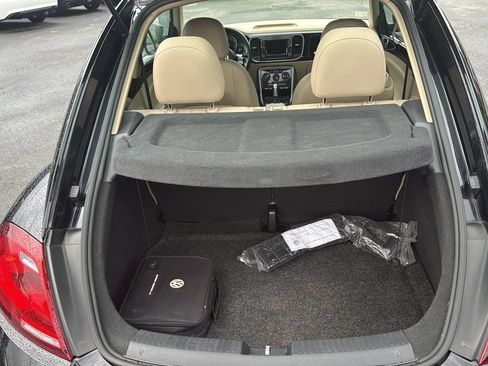 Used 2017 Volkswagen Beetle 1.8T SE FWD image 10
