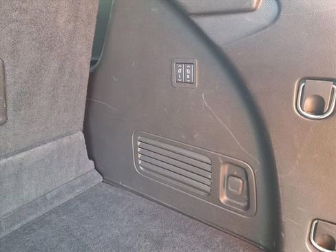 Used 2024 Buick Enclave Premium image 91