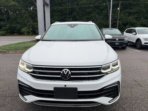 Used 2022 Volkswagen Tiguan SEL R-Line AWD/4WD image 3