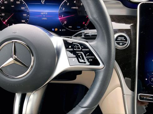 Certified 2024 Mercedes-Benz GLC 300 4MATIC image 23