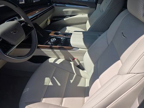 New 2026 Cadillac Escalade Platinum Sport AWD/4WD image 21